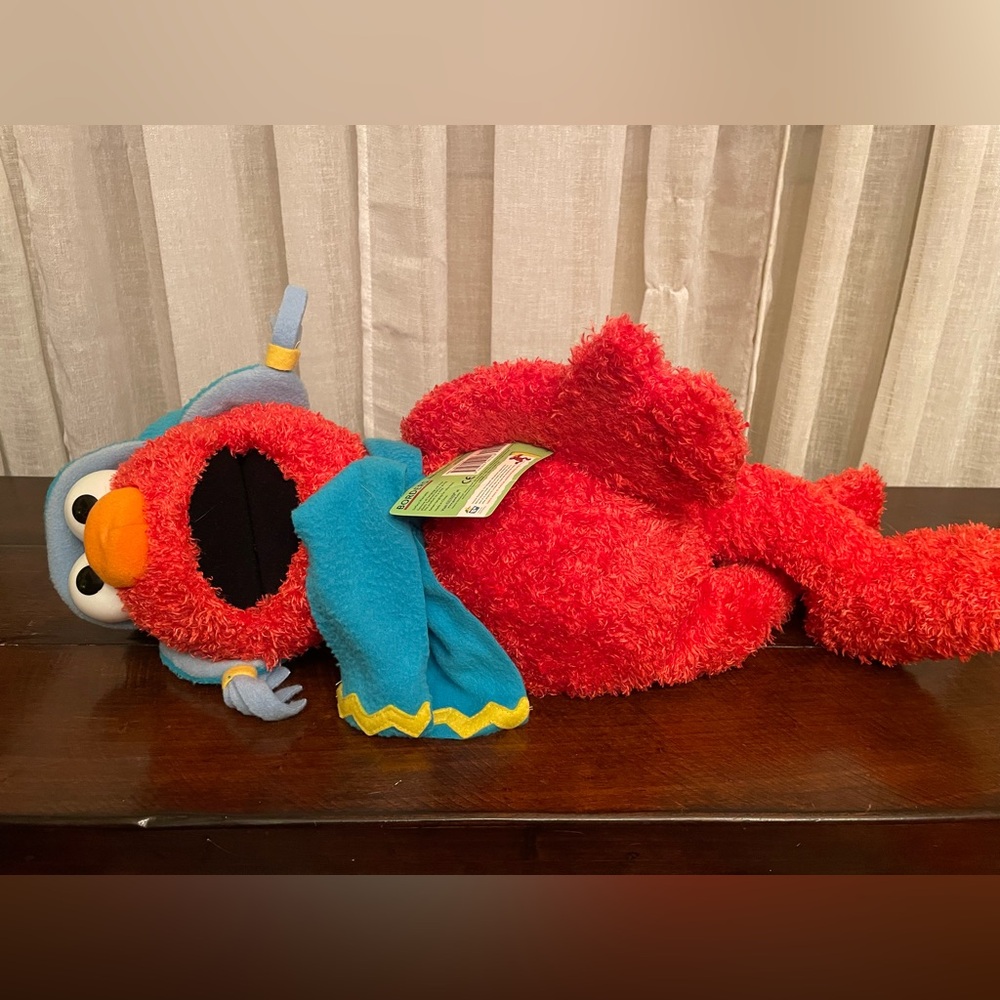 Plush Elmo - Picture 4 of 4